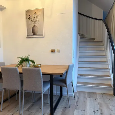 130qm Duplex Penthouse Im Stadtzentrum Mit Geraeumiger Terasse *